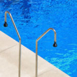 Comment tester la présence d’une fuite dans une piscine ?