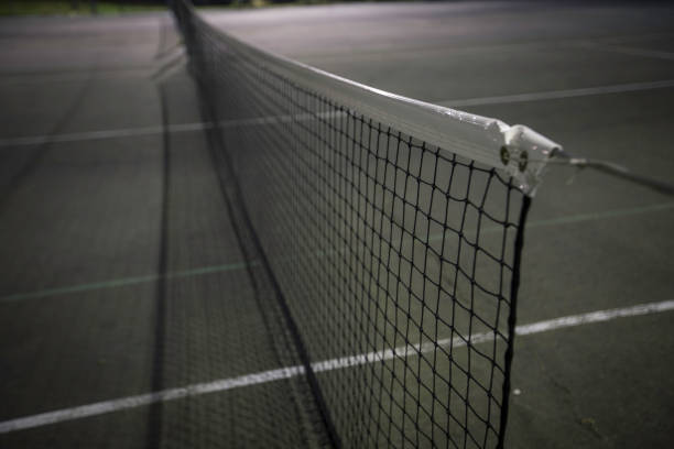 Entretien court de tennis en béton poreux à paris