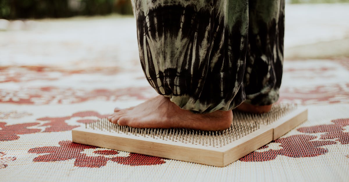 découvrez les bienfaits du tapis d'acupression, une méthode naturelle pour soulager le stress, améliorer la circulation sanguine et réduire les douleurs musculaires. offrez-vous un moment de détente ultime et boostez votre bien-être grâce à cette technique inspirée de la médecine traditionnelle.