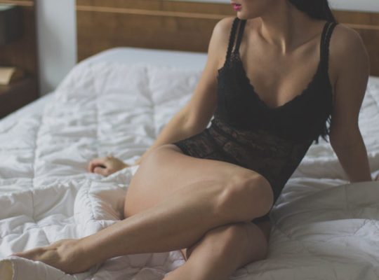 découvrez notre collection de lingerie élégante et séduisante, offrant confort et style pour toutes les occasions. trouvez la pièce parfaite qui mettra en valeur votre beauté et boostera votre confiance.