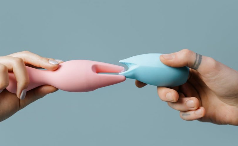 découvrez notre sélection variée de sex toys pour pimenter vos moments intimes et explorer de nouvelles sensations. que vous soyez débutant ou expérimenté, trouvez l'accessoire parfait pour votre plaisir.