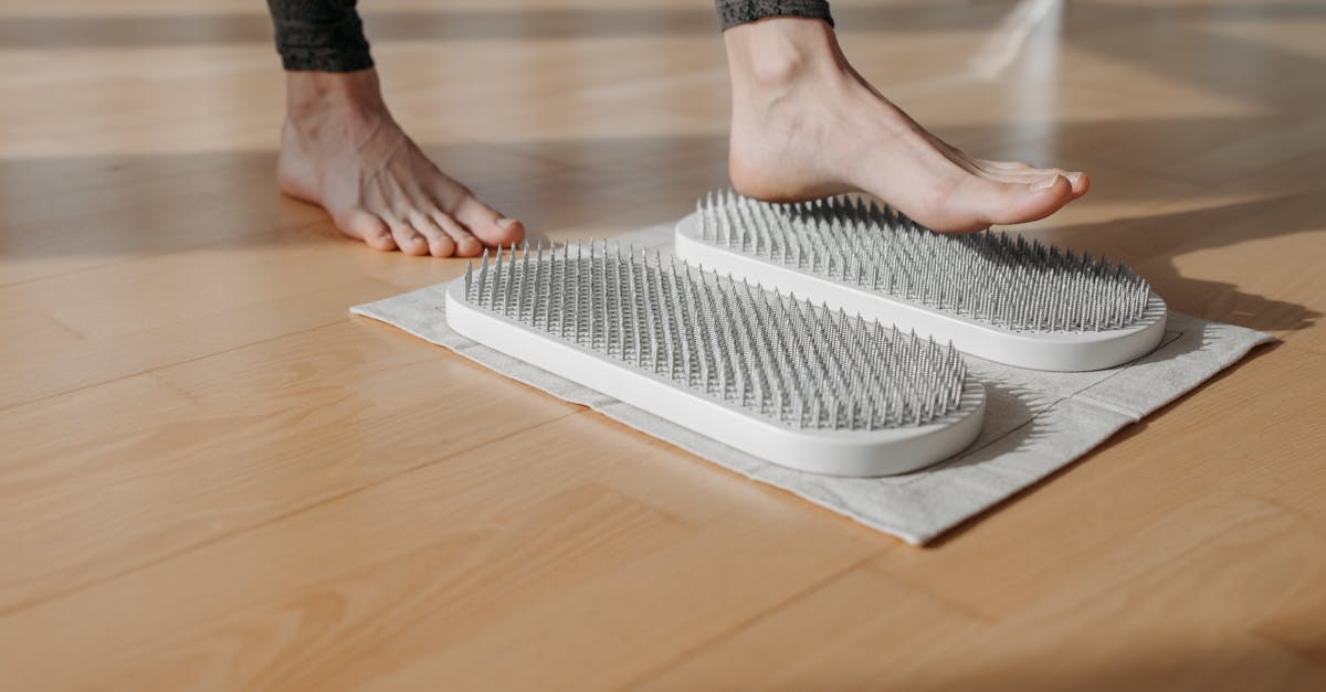 découvrez les bienfaits du tapis d'acupression, un outil naturel pour soulager les douleurs, améliorer la circulation sanguine et favoriser la relaxation. idéal pour réduire le stress et renforcer votre bien-être au quotidien.