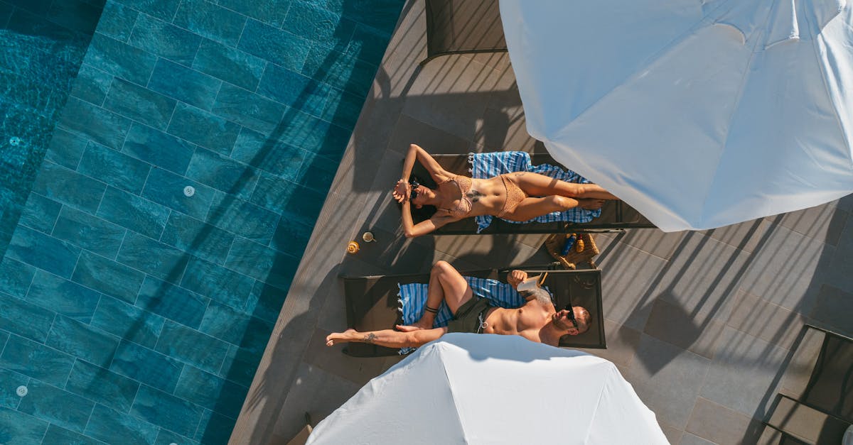 découvrez notre sélection de serviettes de plage colorées et confortables, idéales pour vos journées au soleil. profitez de leur douceur et de leur absorption pour un moment de détente inoubliable au bord de l'eau.