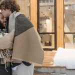 Astuces pour Garder vos Mains Bien au Chaud en Hiver