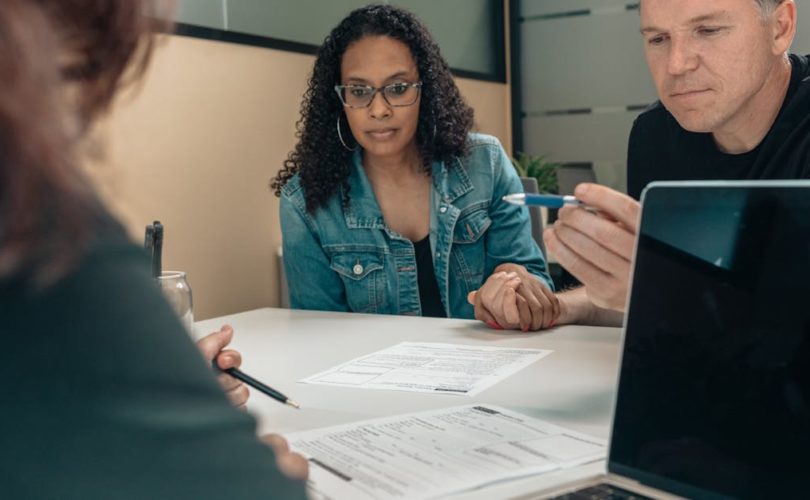 découvrez nos services juridiques personnalisés pour particuliers et entreprises : conseils, assistance et accompagnement dans toutes vos démarches légales. prenez rendez-vous avec un expert dès aujourd'hui !