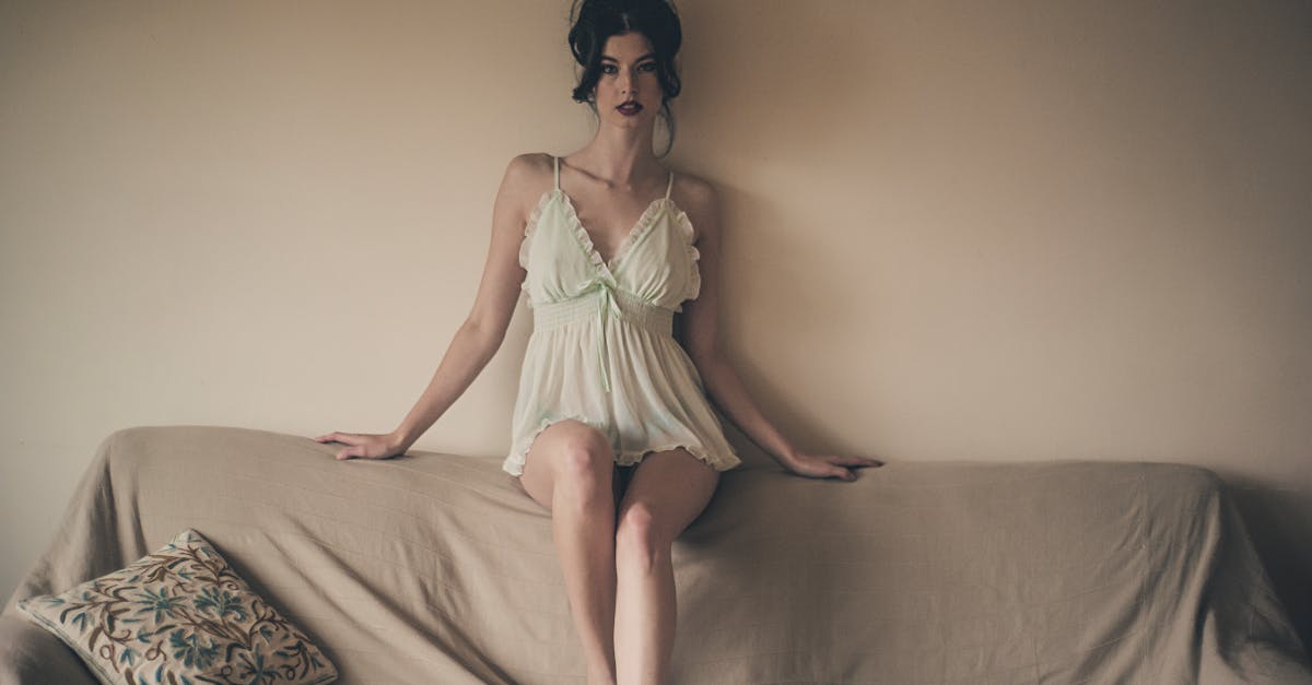 découvrez notre collection de lingerie élégante, confortable et raffinée pour toutes les occasions. choisissez parmi de nombreux styles et couleurs pour sublimer votre féminité au quotidien.