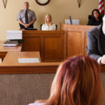 Faut-il la présence d’un tiers pour que le constat huissier soit recevable ?