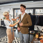 Peut-on choisir des boutons personnalisés pour un costume de mariage à Lyon sur mesure ?